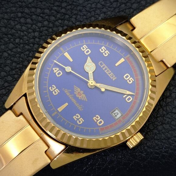 Vintage 1973 Citizen Automatic Mens Gold Watch W/daydate & Red accents - Picture 6 of 10